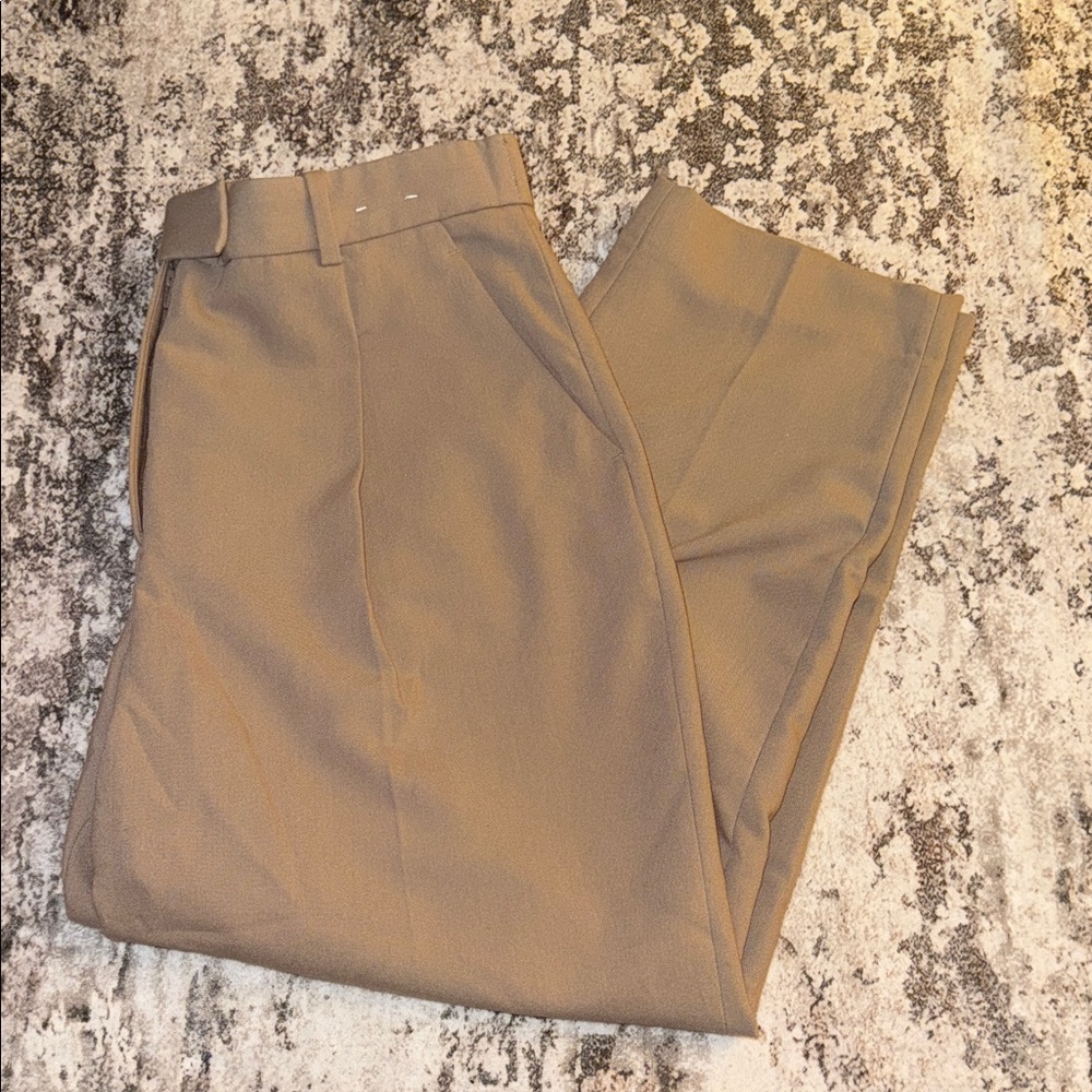 Abercrombie & Fitch Women's Tan Trousers